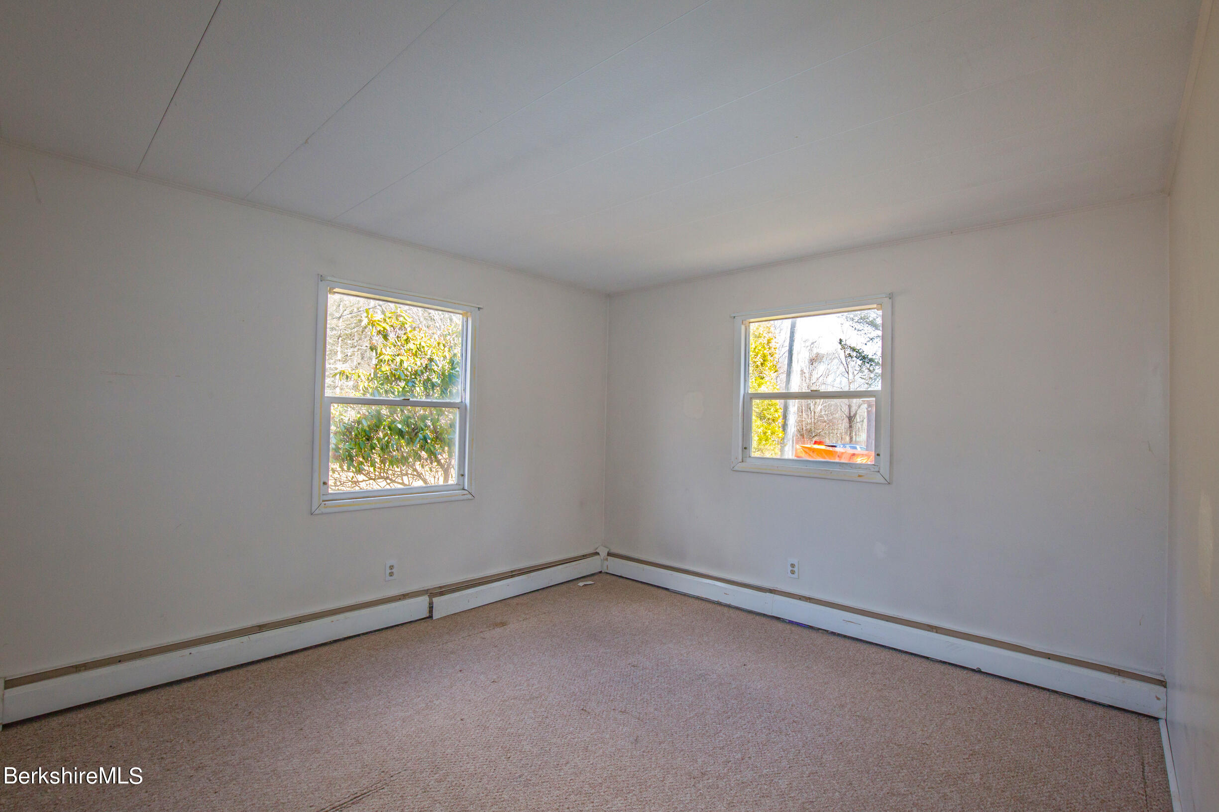 46 Middle Road Austerlitz, NY 12017 - Photo 18 of 39 Bedroom 1