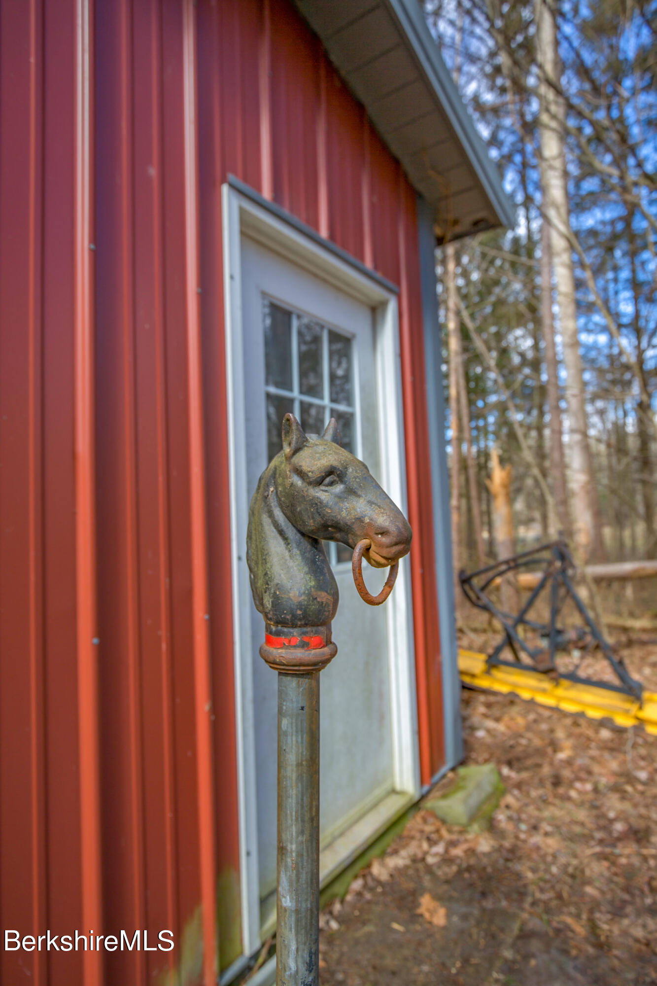 46 Middle Road Austerlitz, NY 12017 - Photo 29 of 39 Barn