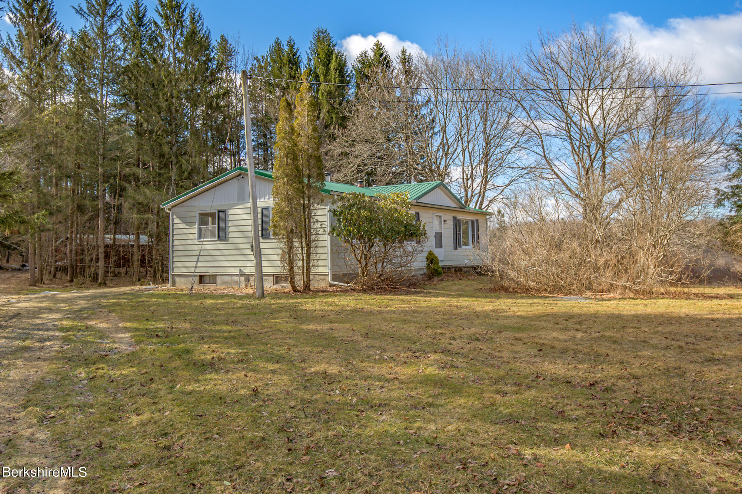 46 Middle Road Austerlitz, NY 12017 - Photo 5 of 39 Side of House