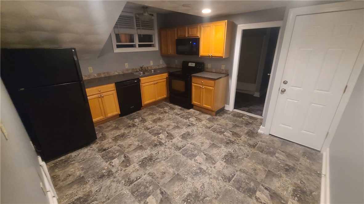 413 Atwells Avenue, Unit 3 Providence, RI 02909 - Photo 4 of 12