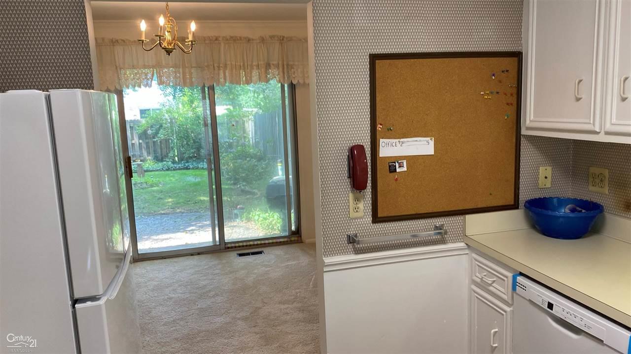 160 Stratford Lane Rochester Hills, MI 48309 - Photo 9 of 54