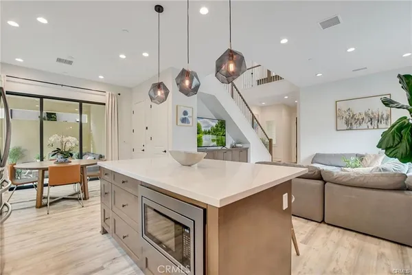 $1,425,000 | 20831 West Acorn, Porter Ranch, CA 91326