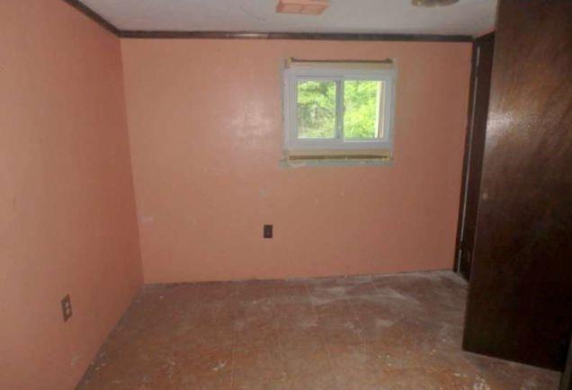 120 Schantz Road Prospect, PA 16052 - Photo 8 of 9 an empty room with windows