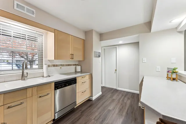 $330,000 | 44 Harborwood Drive, Hammonton, NJ 08037