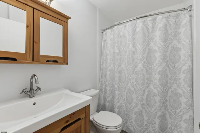 $330,000 | 44 Harborwood Drive, Hammonton, NJ 08037