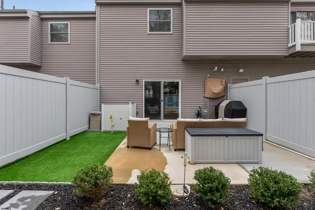 $330,000 | 44 Harborwood Drive, Hammonton, NJ 08037