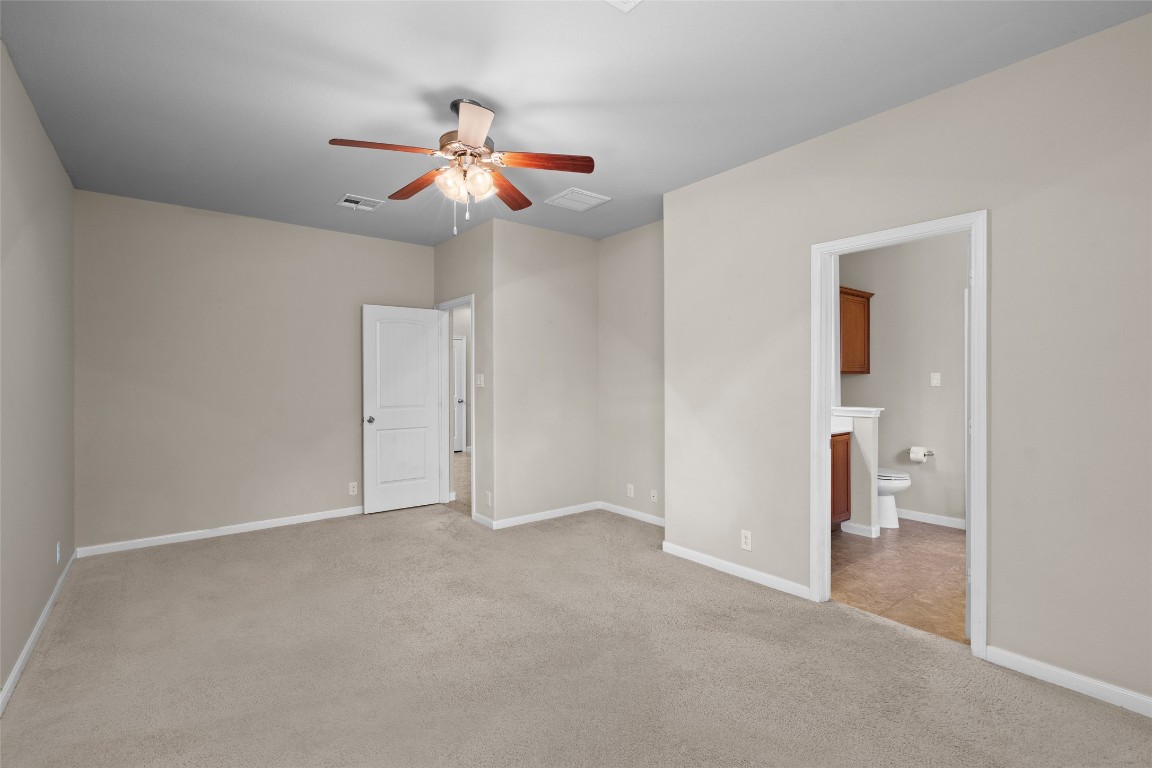 8540 White Ibis Drive Austin, TX 78729 - Photo 19 of 39 a view of an empty room and window