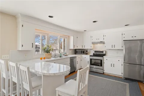 $1,400,000 | 11 O Donnell Road, Middletown, RI 02842