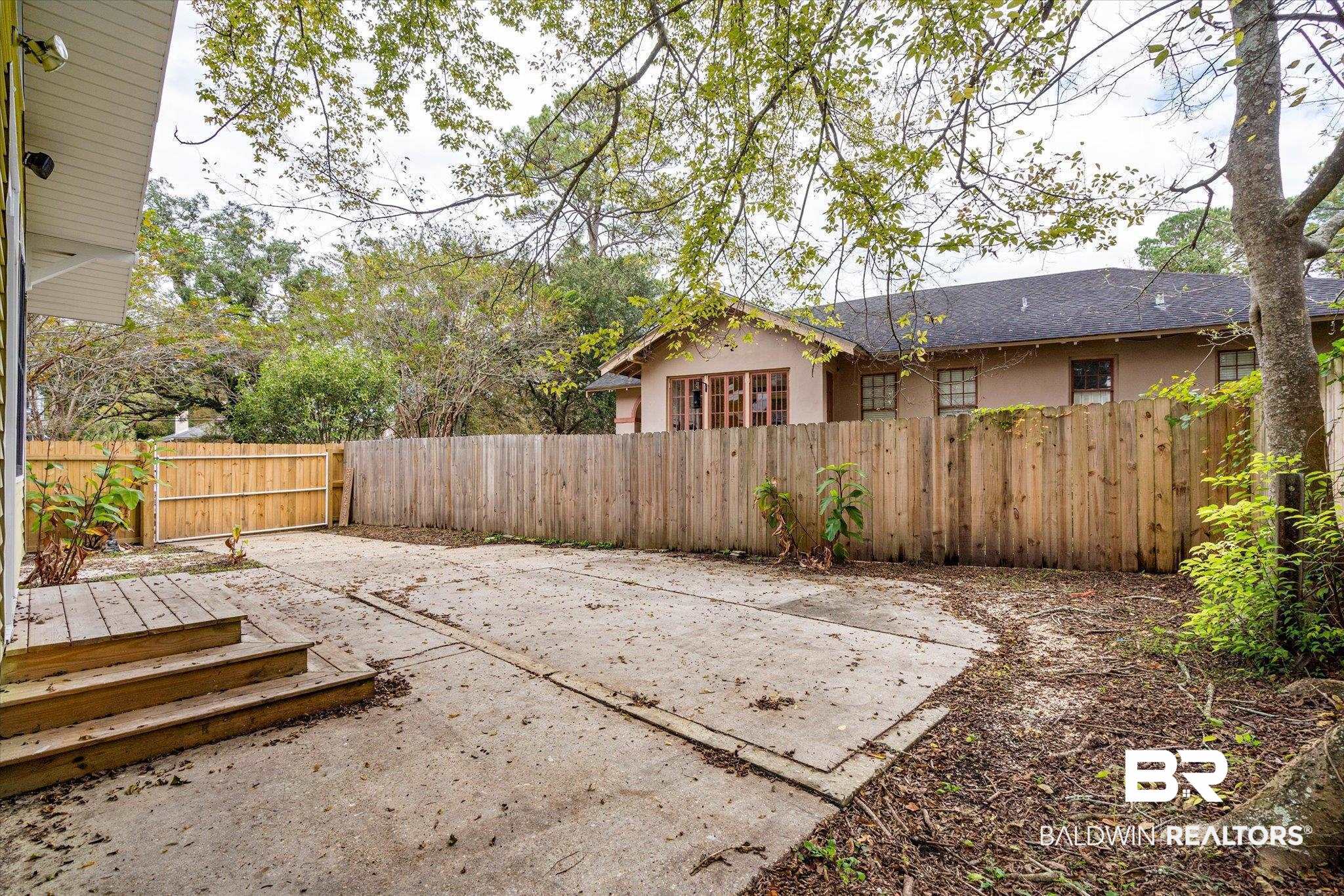 201 Houstreeton Street Mobile, AL 36604 - Photo 25 of 32