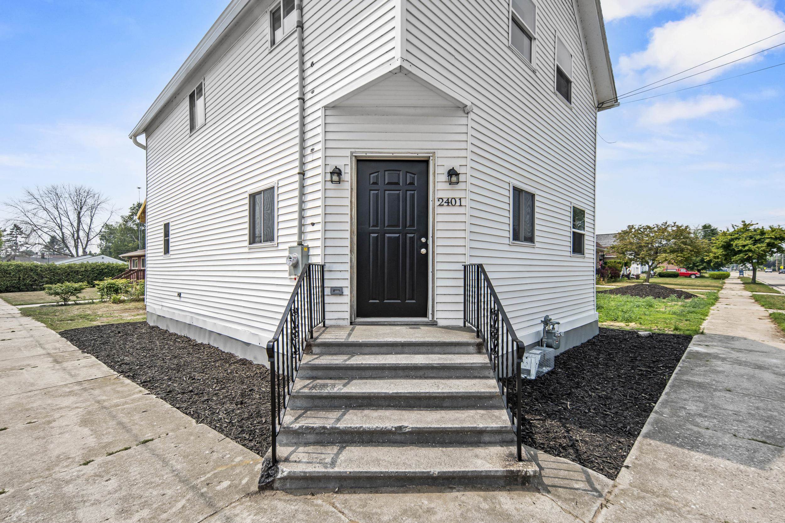 2401 12th Street Two Rivers, WI 54241 - Photo 2 of 40