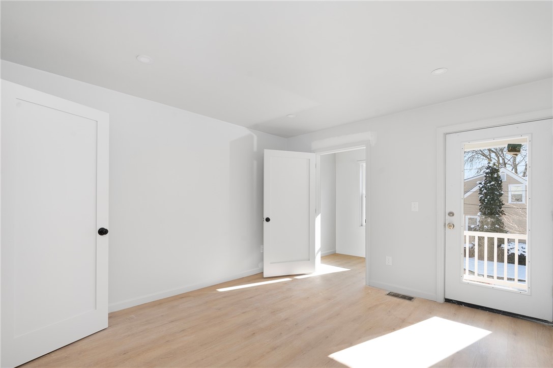 119 Farm Street Providence, RI 02908 - Photo 13 of 37