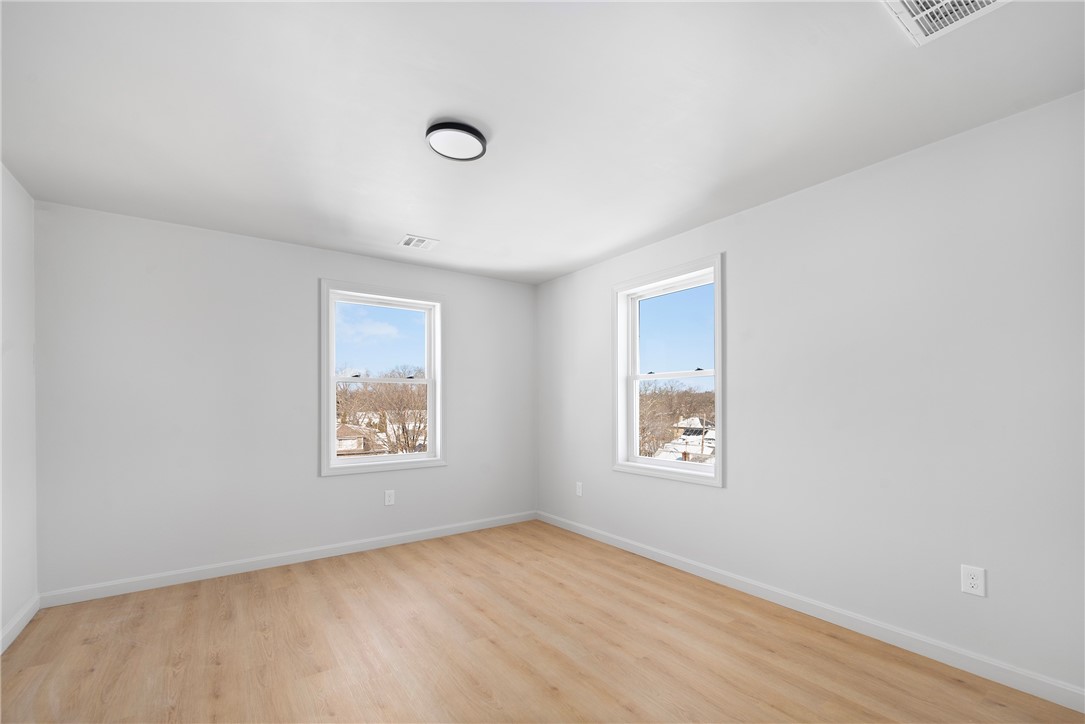 119 Farm Street Providence, RI 02908 - Photo 32 of 37