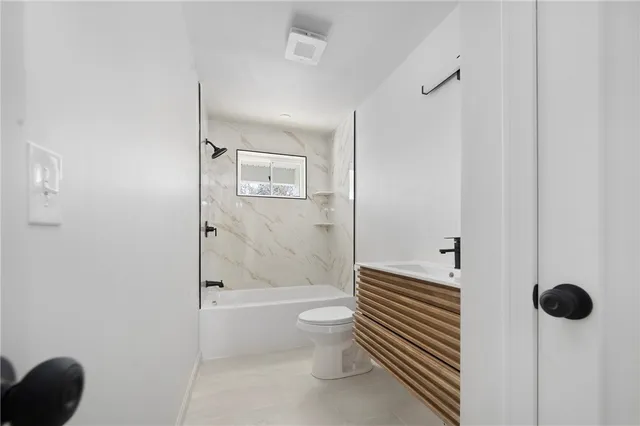 $729,900 | 119 Farm Street, Providence, RI 02908