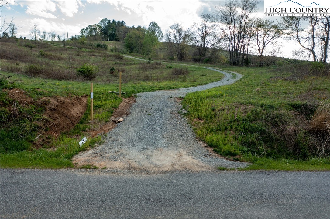 208 Brown Road Sparta, NC 28675 - Photo 16 of 21 Gallery Image 16