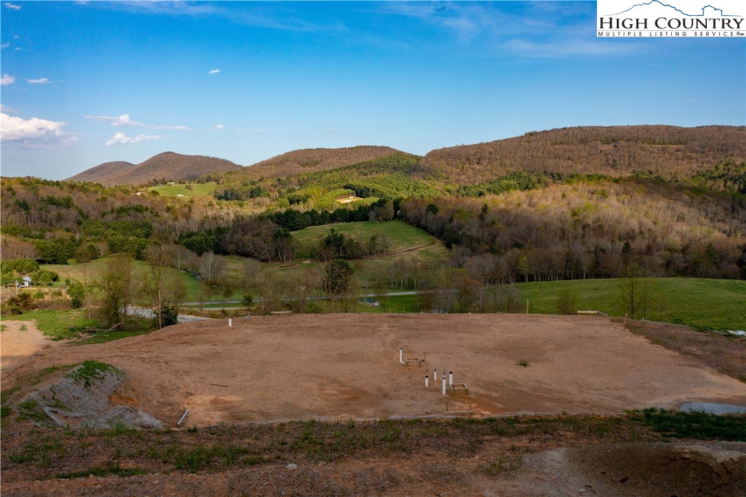 208 Brown Road Sparta, NC 28675 - Photo 10 of 21 Gallery Image 10