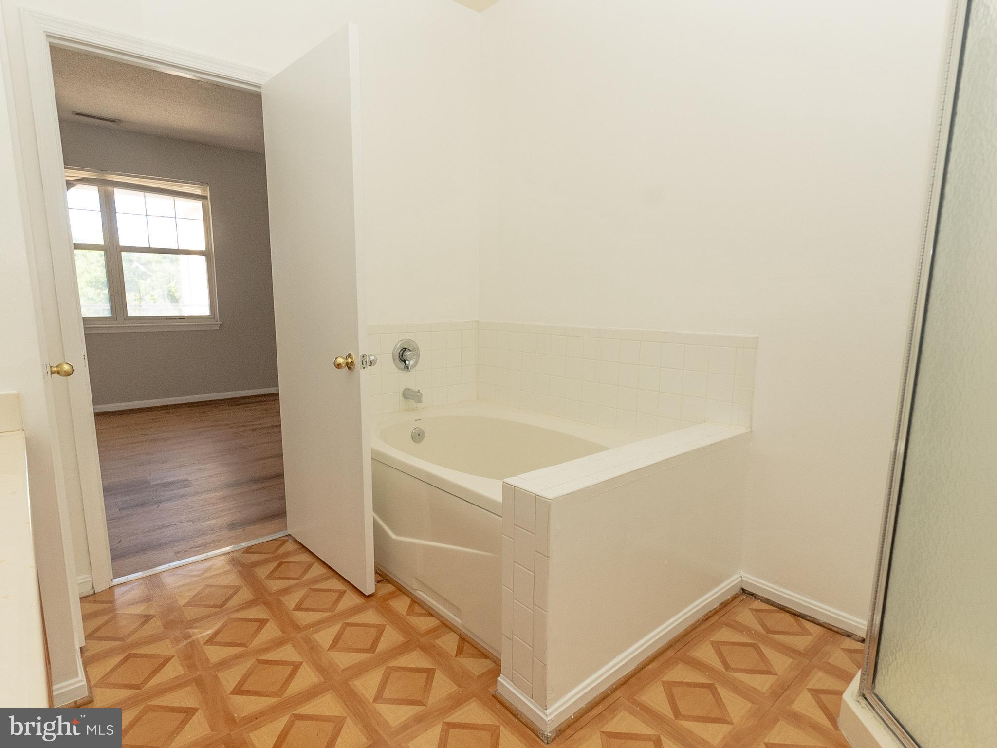 7208 Bogley Road, Unit 301 Baltimore, MD 21244 - Photo 19 of 26