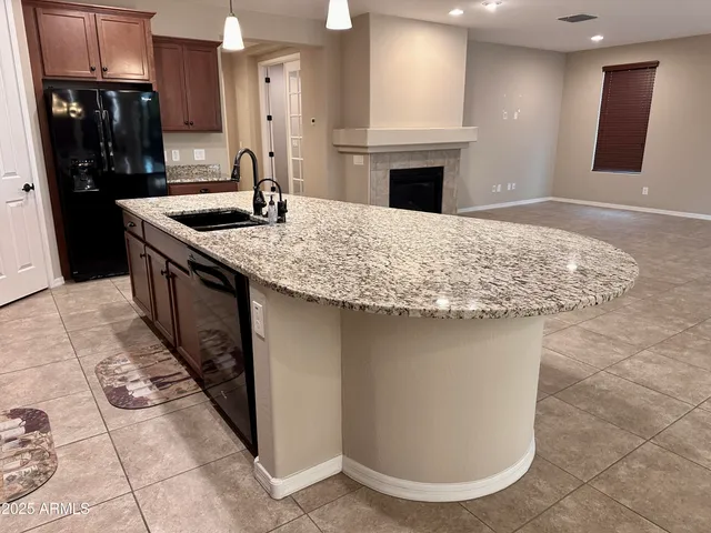 $2,800 | 7229 East Plata Avenue, Mesa, AZ 85212