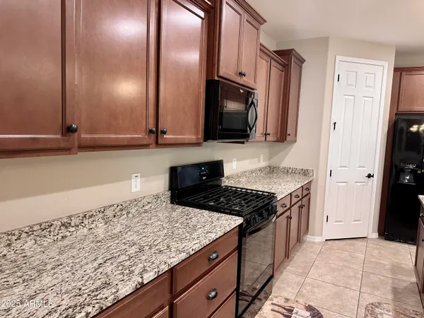 $2,700 | 7229 East Plata Avenue, Mesa, AZ 85212