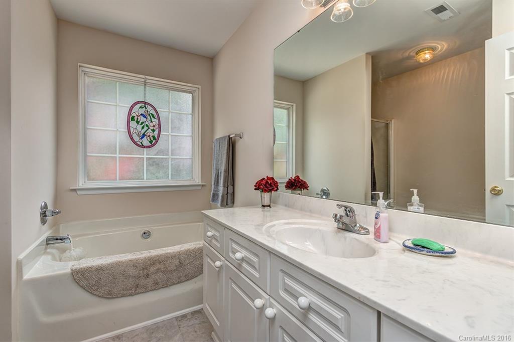 7912 Beatties Ford Road Charlotte, NC 28216 - Photo 14 of 23