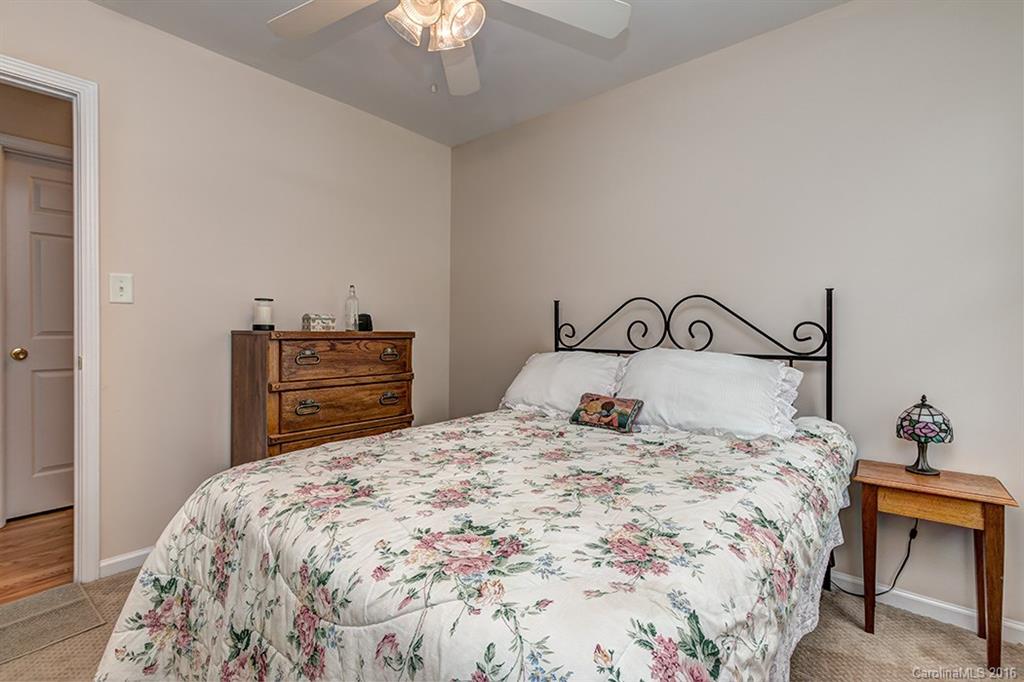 7912 Beatties Ford Road Charlotte, NC 28216 - Photo 16 of 23