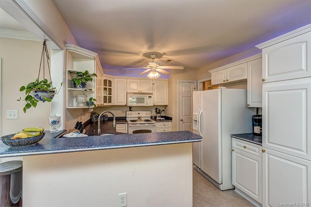 7912 Beatties Ford Road Charlotte, NC 28216 - Photo 7 of 23