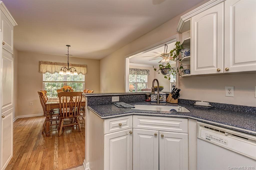 7912 Beatties Ford Road Charlotte, NC 28216 - Photo 8 of 23