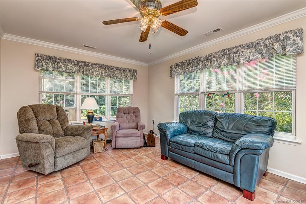 7912 Beatties Ford Road Charlotte, NC 28216 - Photo 10 of 23