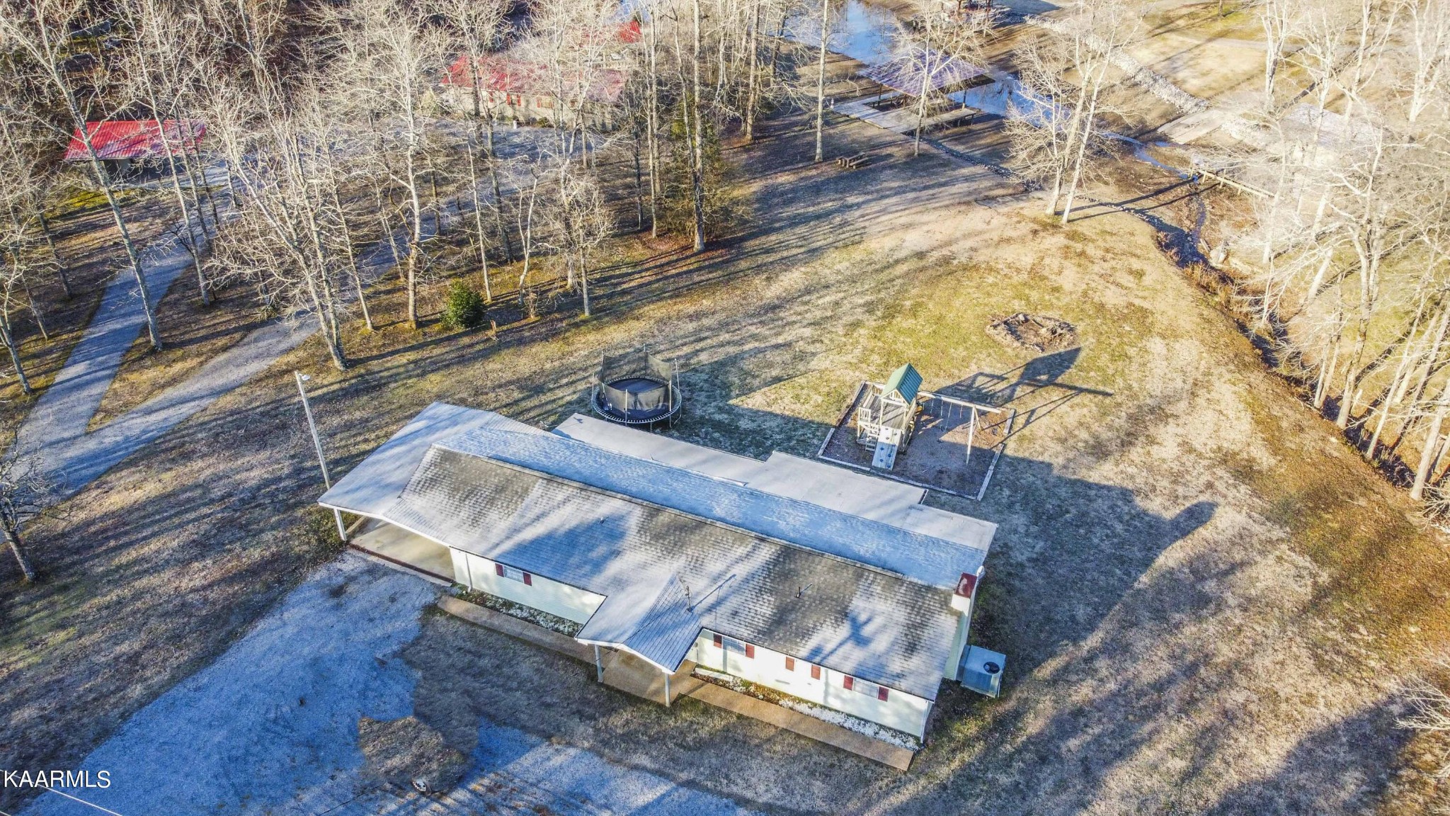 1033 Red Cloud Road Ten Mile, TN 37880 - Photo 8 of 38