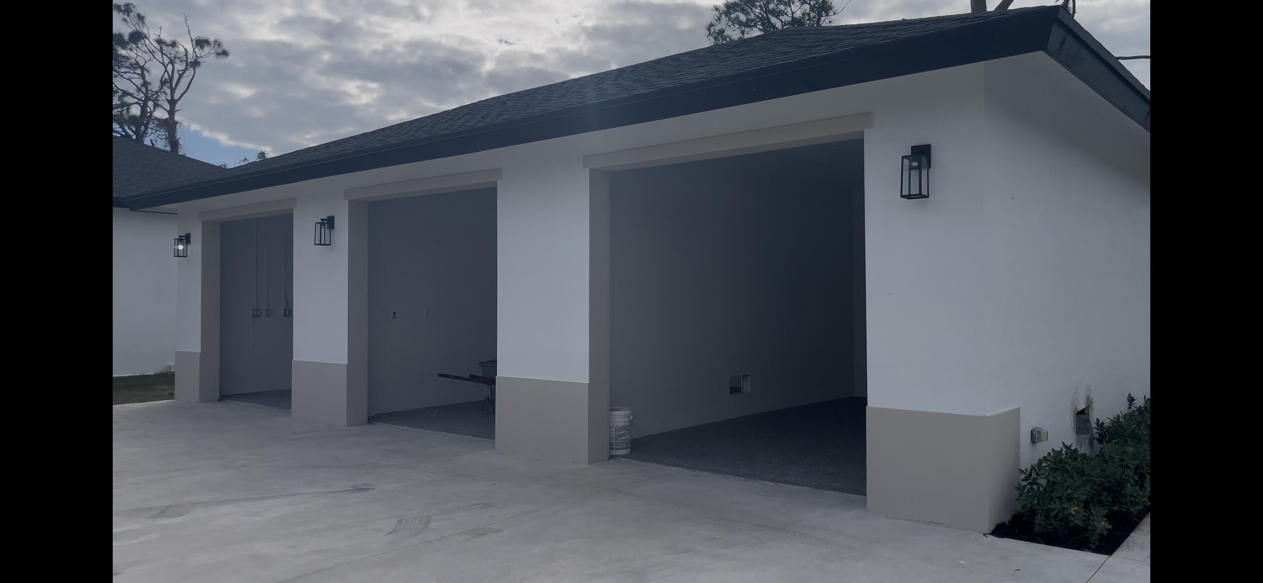 191 Rotonda Boulevard West, Unit ABC Placida, FL 33947 - Photo 2 of 8 a view of an empty room