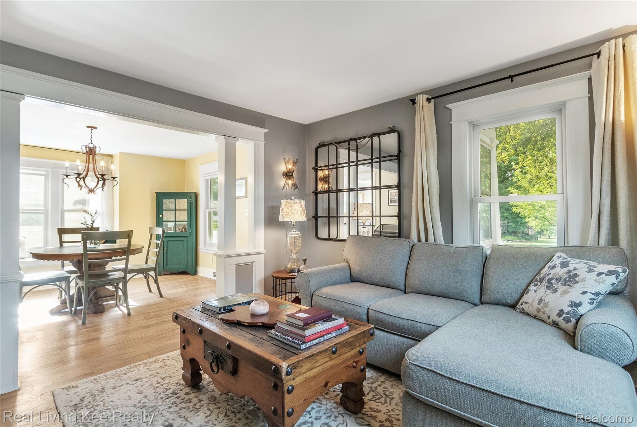 706 Parkdale Road Rochester, MI 48307 - Photo 7 of 40 07-706-Parkdale-Rd-WindowStill-Real-Estate-Photography-7.jpg