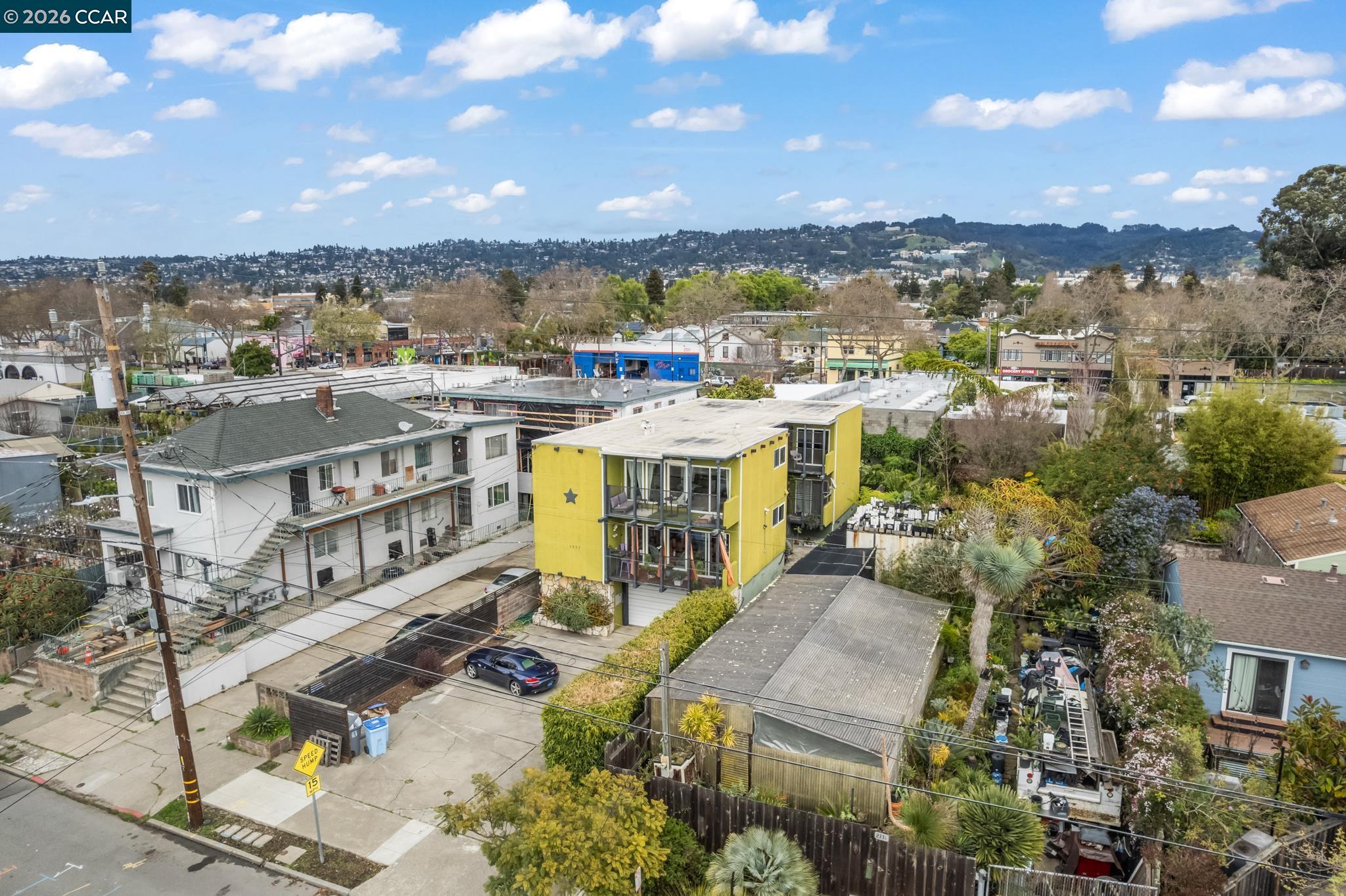2327 Tenth Street, Unit 4 Berkeley, CA 94710 - Photo 32 of 39 a view of a city with tall buildings