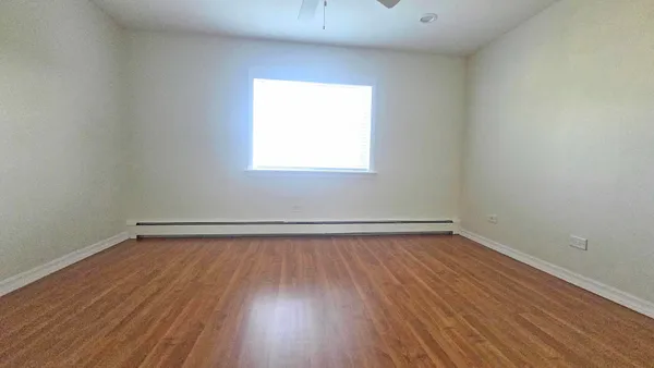 $1,700 | 973 Crimson Court, Unit 304, Prospect Heights, IL 60070