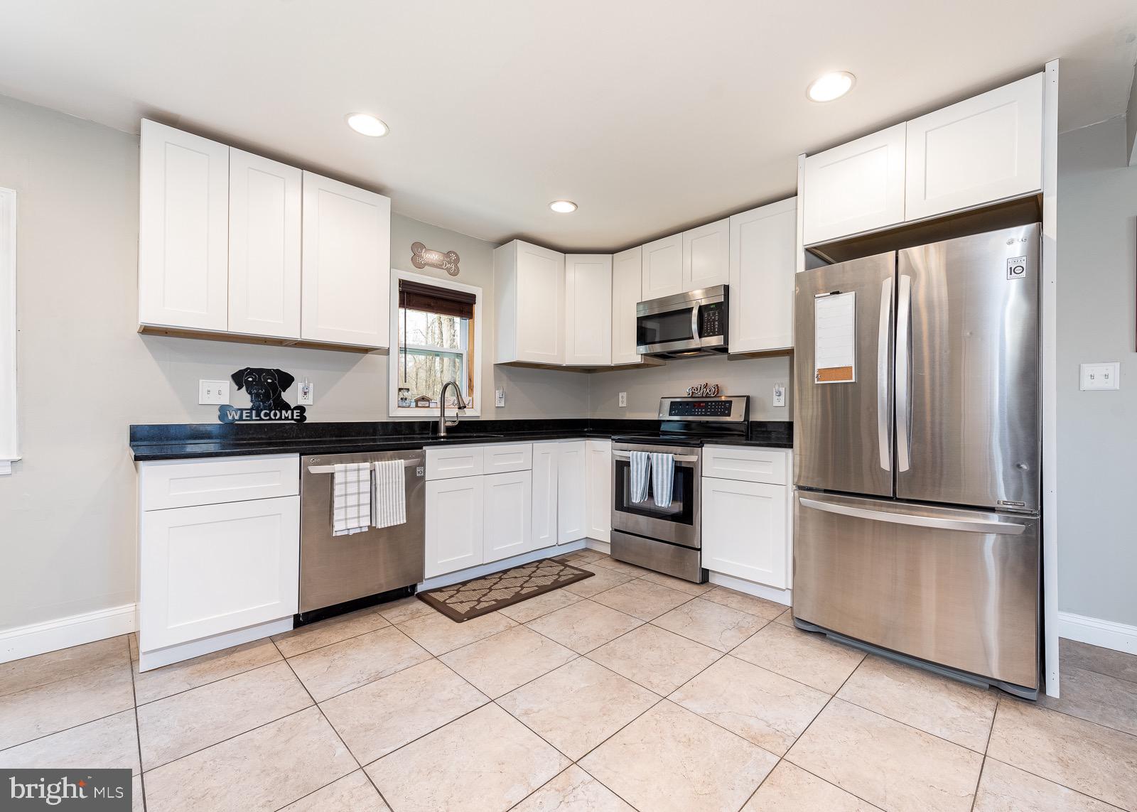 162 Dundee Road Severna Park, MD 21146 - Photo 8 of 26 Gallery Image 8