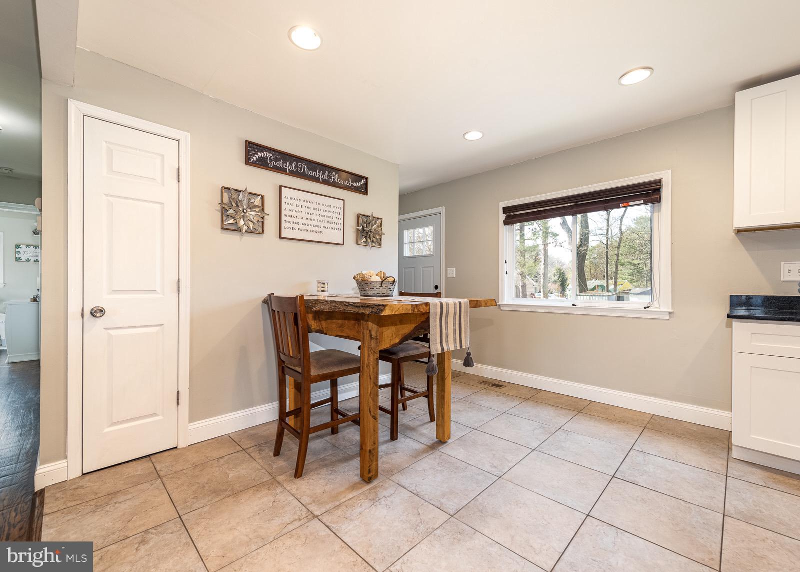 162 Dundee Road Severna Park, MD 21146 - Photo 9 of 26 Gallery Image 9