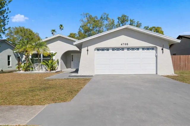 $499,000 | 4705 Cypress Tree Drive, Tampa, FL 33624