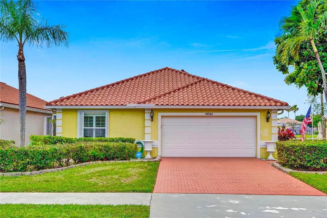 10704 Plainview Circle Boca Raton, FL 33498 - Photo 3 of 42 Photo 3