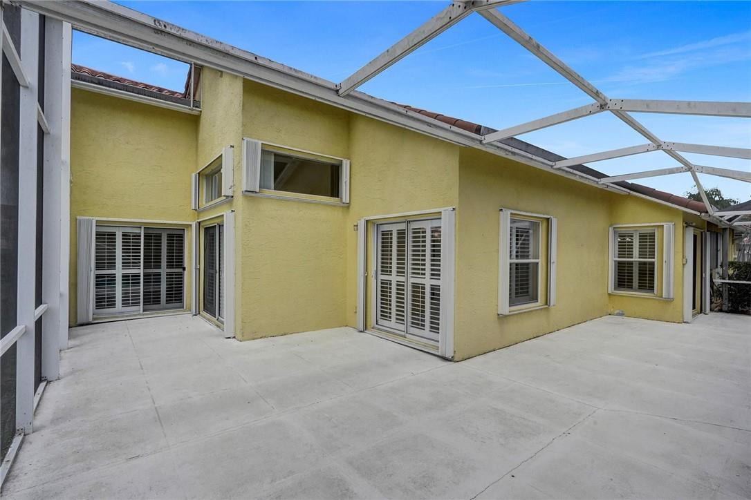 10704 Plainview Circle Boca Raton, FL 33498 - Photo 32 of 42 Photo 32