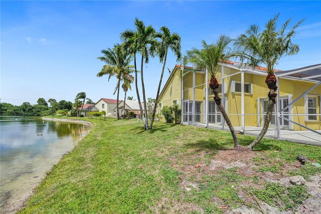10704 Plainview Circle Boca Raton, FL 33498 - Photo 33 of 42 Photo 33