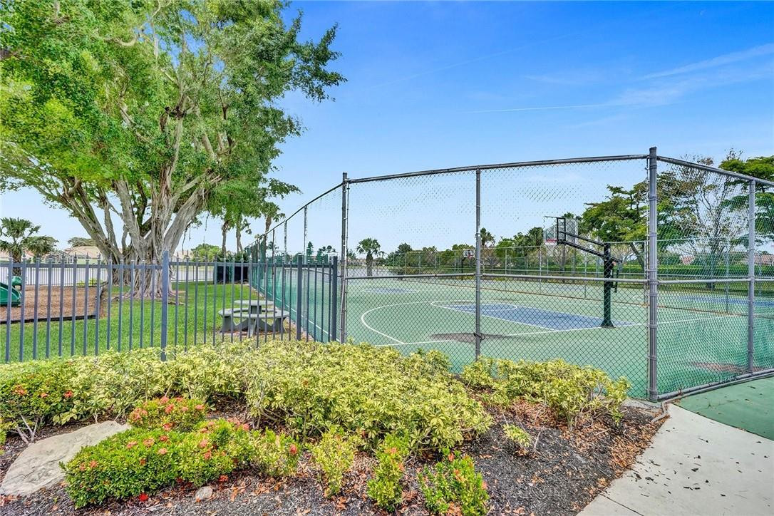 10704 Plainview Circle Boca Raton, FL 33498 - Photo 39 of 42 Photo 39