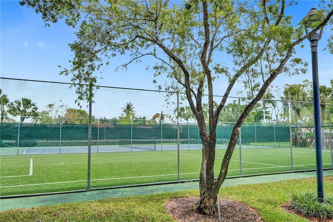 10704 Plainview Circle Boca Raton, FL 33498 - Photo 40 of 42 Photo 40
