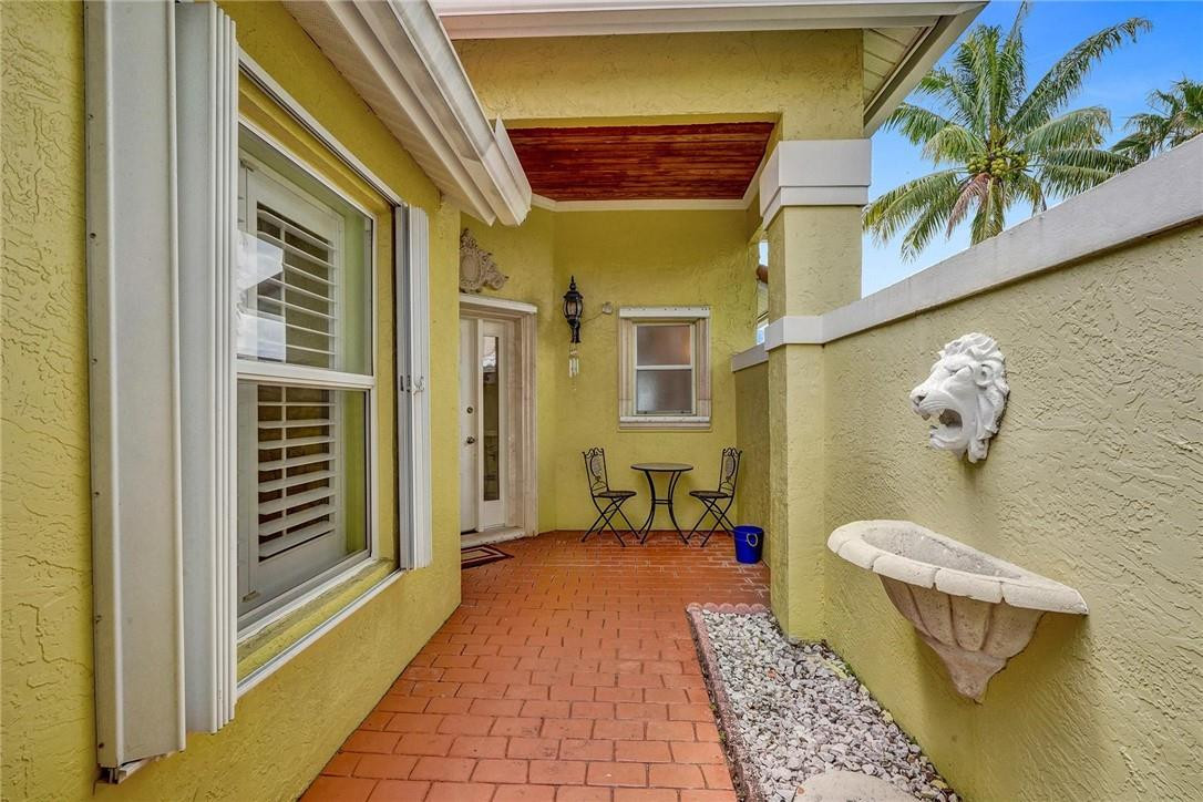 10704 Plainview Circle Boca Raton, FL 33498 - Photo 6 of 42 Photo 6