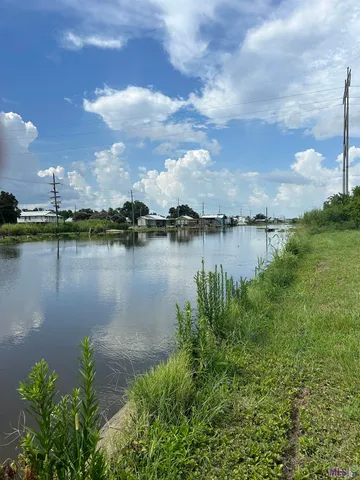 $33,000 | 6188 Bayouside Drive, Chauvin, LA 70344