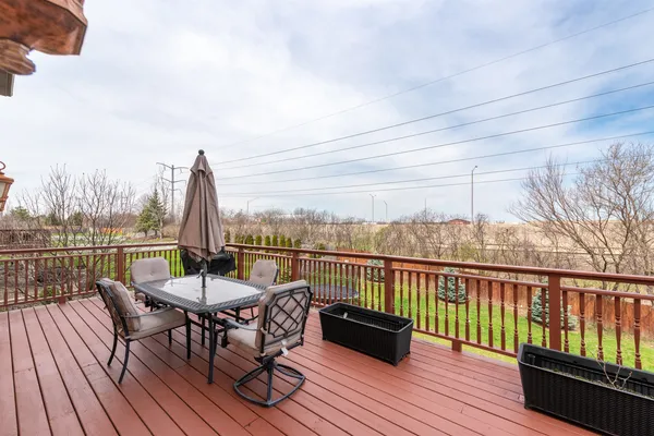 $875,000 | 5180 Shotkoski Drive, Hoffman Estates, IL 60192