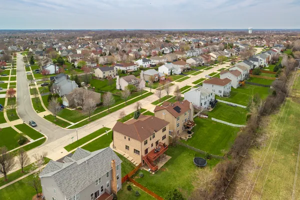 $875,000 | 5180 Shotkoski Drive, Hoffman Estates, IL 60192