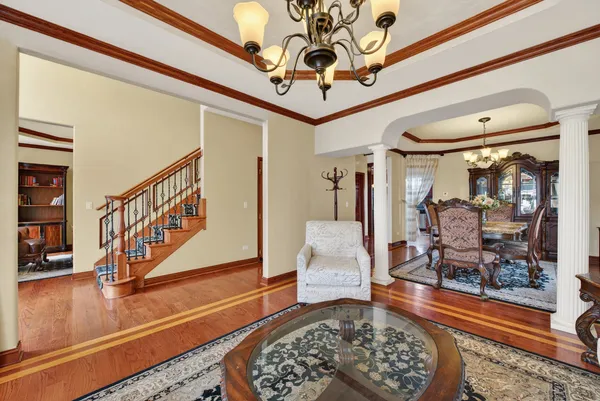 $875,000 | 5180 Shotkoski Drive, Hoffman Estates, IL 60192