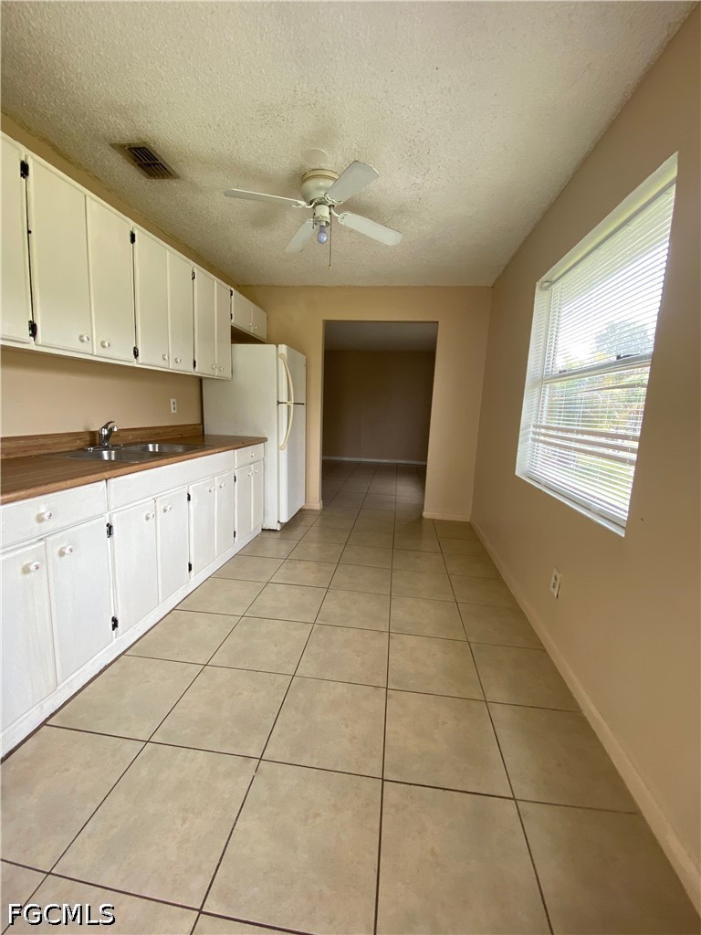 4425 Ruthann Court North Fort Myers, FL 33917 - Photo 8 of 21