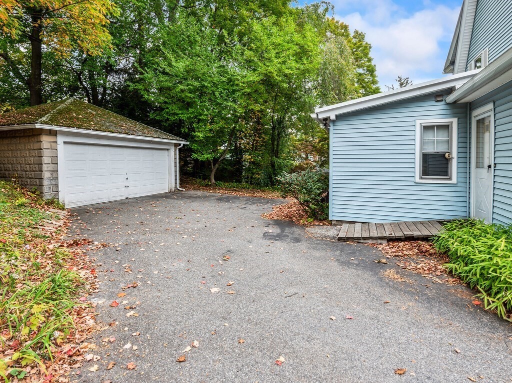 83 Commodore Road Worcester, MA 01602 - Photo 39 of 42 Gallery Image 39