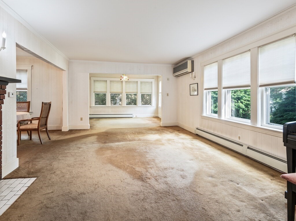 83 Commodore Road Worcester, MA 01602 - Photo 9 of 42 Gallery Image 9