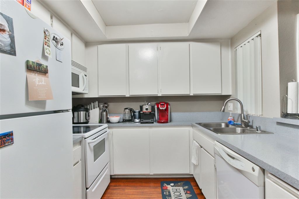 6046 Rancho Mission Road, Unit 376 San Diego, CA 92108 - Photo 4 of 12 Gallery Image 4