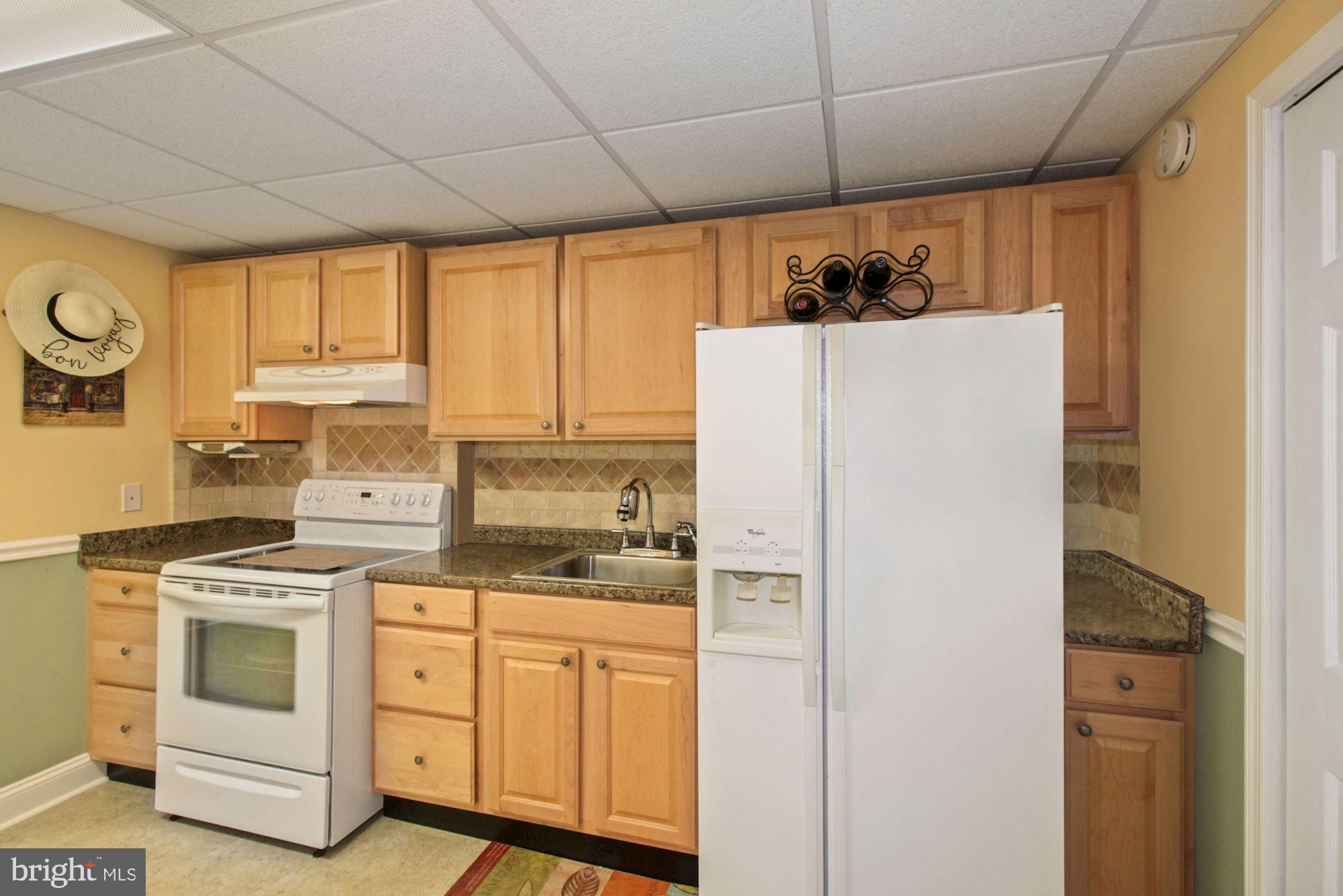 8420 Rocky Mt Road Baltimore, MD 21237 - Photo 23 of 34 Kitchen